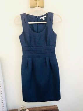 Banana Republic Navy Sleeveless Dress with Pleated Belt line Sz 0